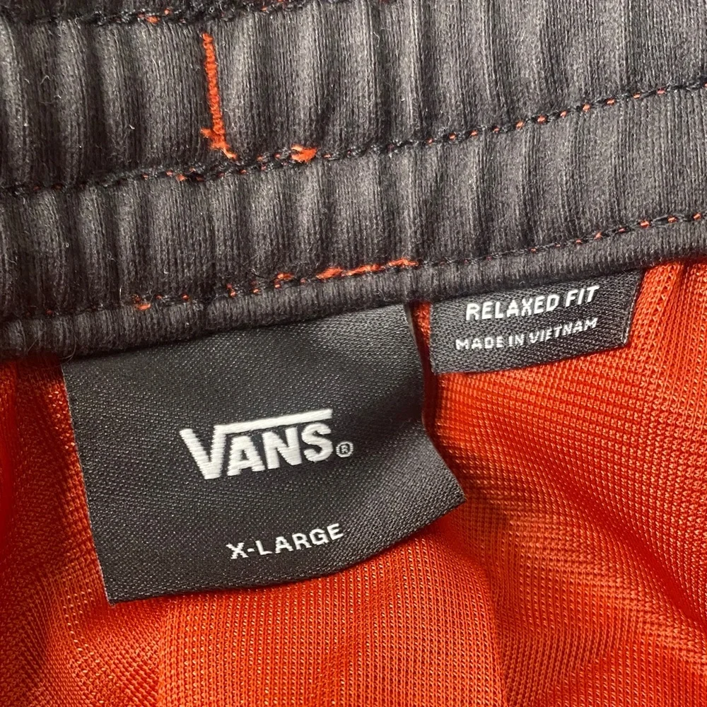 Vans Men's Red, Blue, and Black Hybrid Shorts Size XL Set Of (3) - Picture 7 of 16